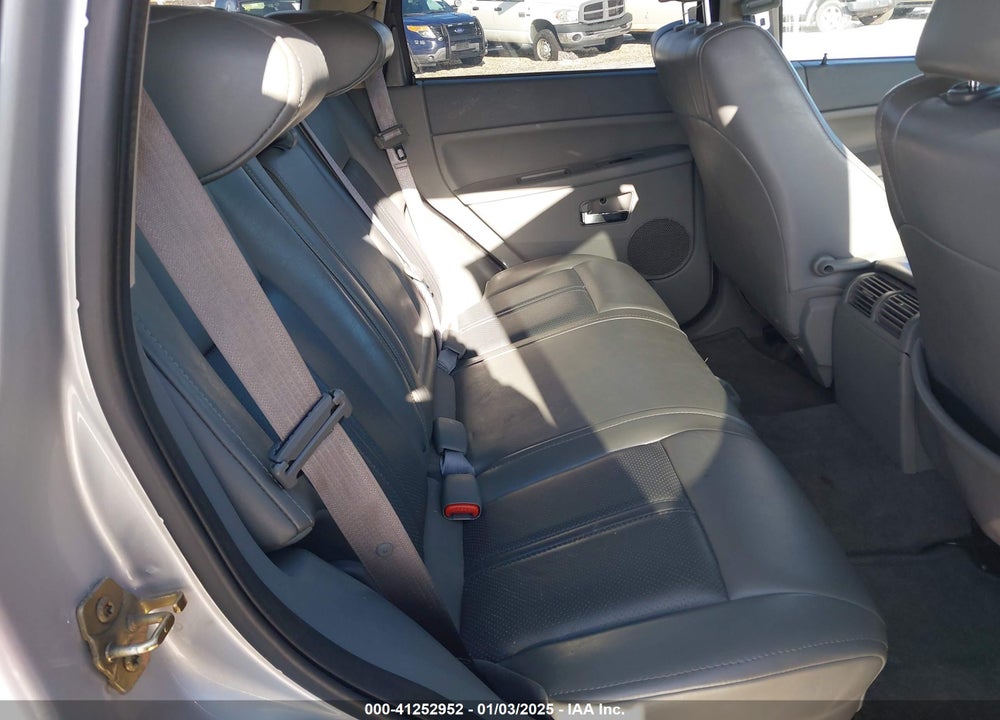 2007 JEEP GRAND CHEROKEE LIMITED VIN: 1J8HR58P97C519833