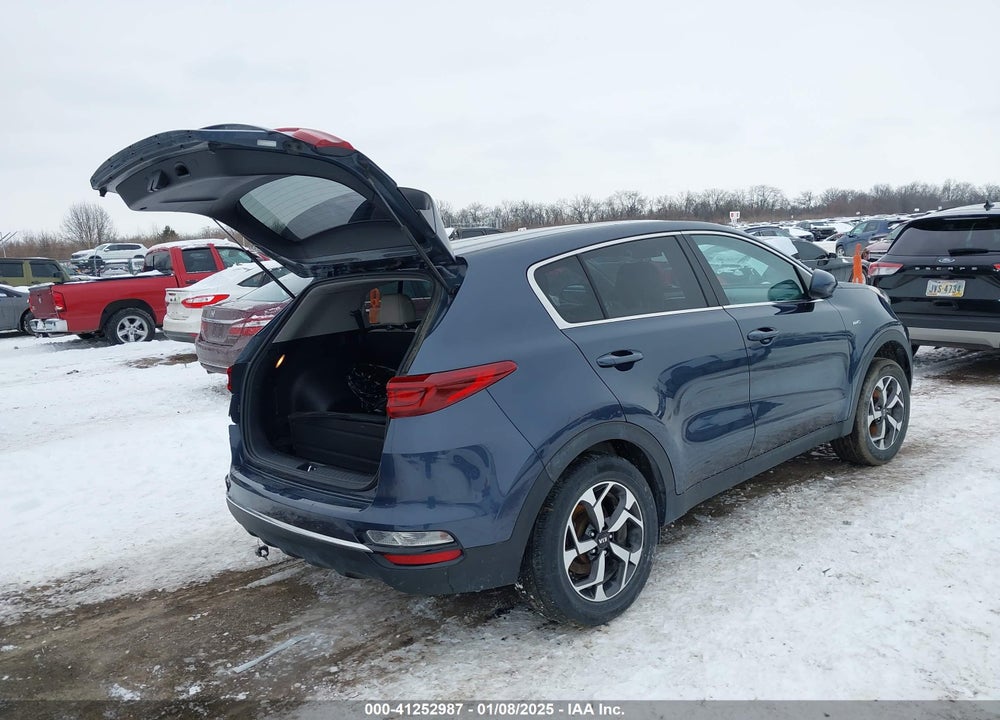 2022 KIA SPORTAGE LX VIN: KNDPMCAC8N7966382