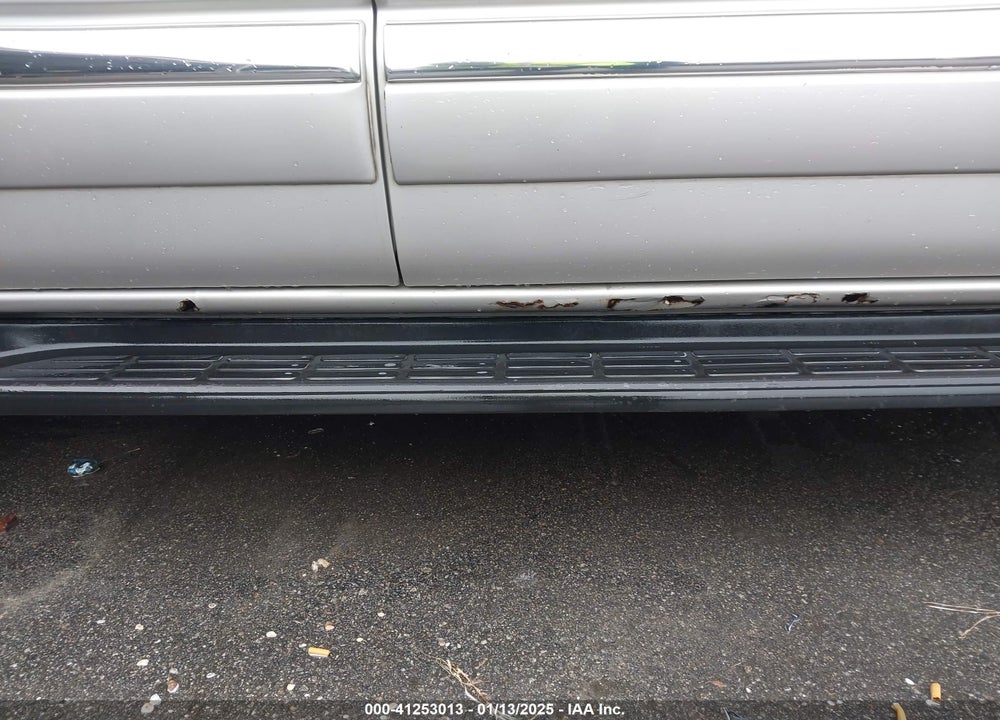2006 GMC YUKON SLE VIN: 1GKEC13V76R139769