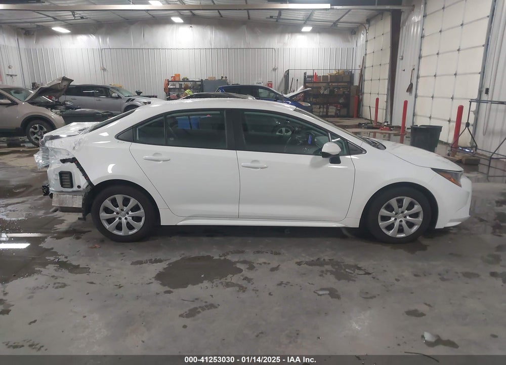 2024 TOYOTA COROLLA LE VIN: 5YFB4MDE2RP086702