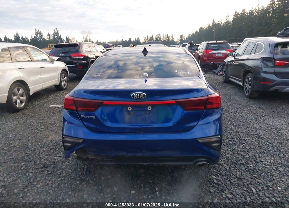 2019 KIA FORTE LXS VIN: 3KPF24AD8KE037062