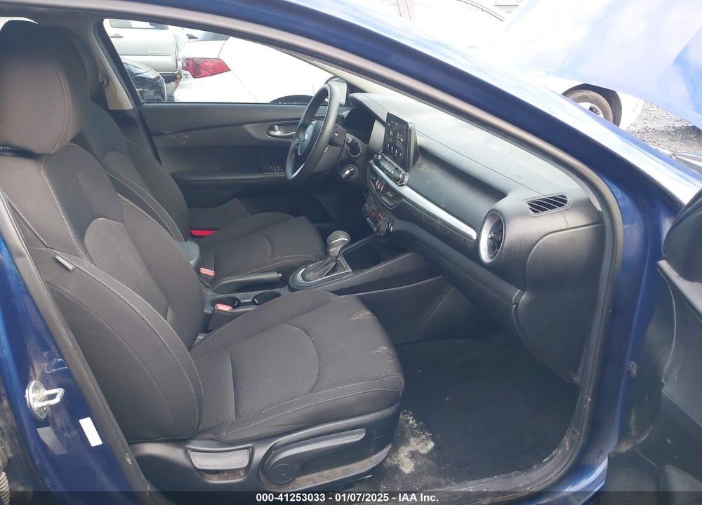 2019 KIA FORTE LXS VIN: 3KPF24AD8KE037062