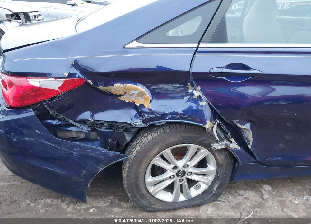 2011 HYUNDAI SONATA GLS VIN: 5NPEB4AC9BH043502