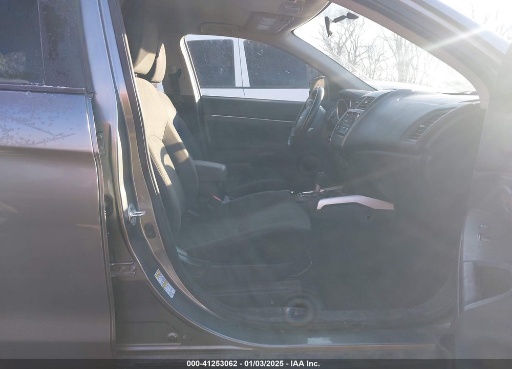 2014 MITSUBISHI OUTLANDER SPORT ES VIN: 4A4AR3AU6EE031611