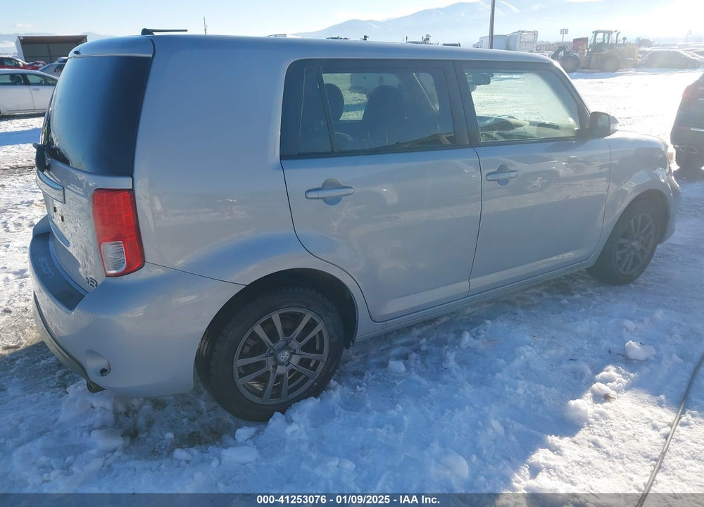 2013 SCION XB VIN: JTLZE4FE6DJ043877