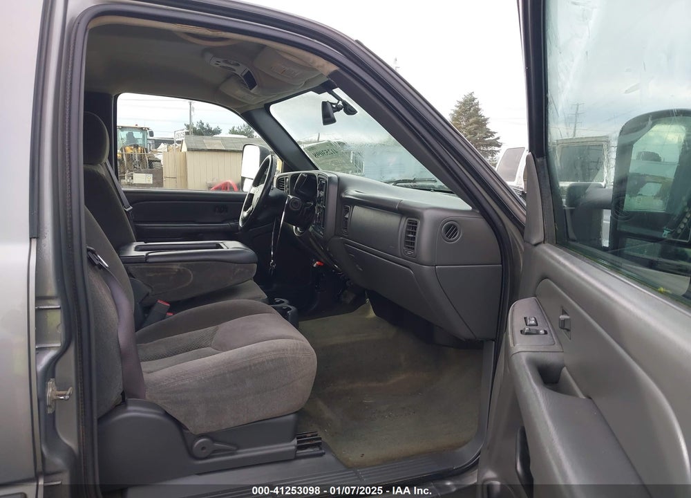 2006 CHEVROLET SILVERADO 2500HD LT1 VIN: 1GCHK23U96F159922