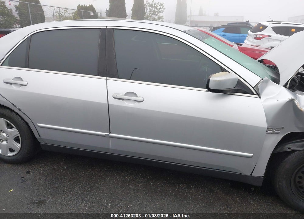 2003 HONDA ACCORD 2.4 LX VIN: JHMCM56363C013322