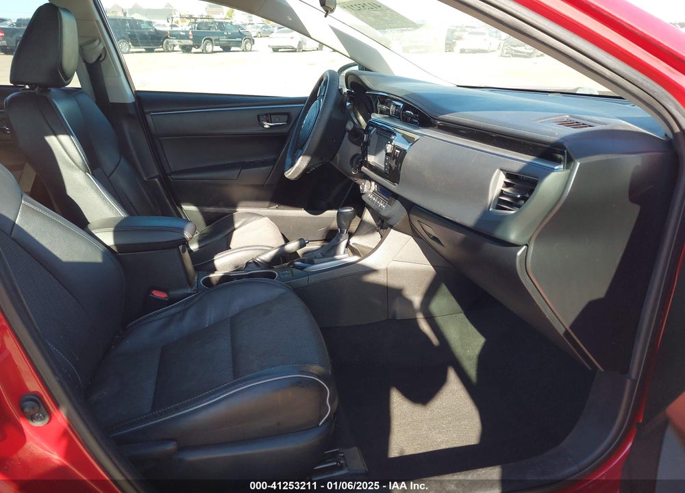 2016 TOYOTA COROLLA VIN: 5YFBURHE5GP424923