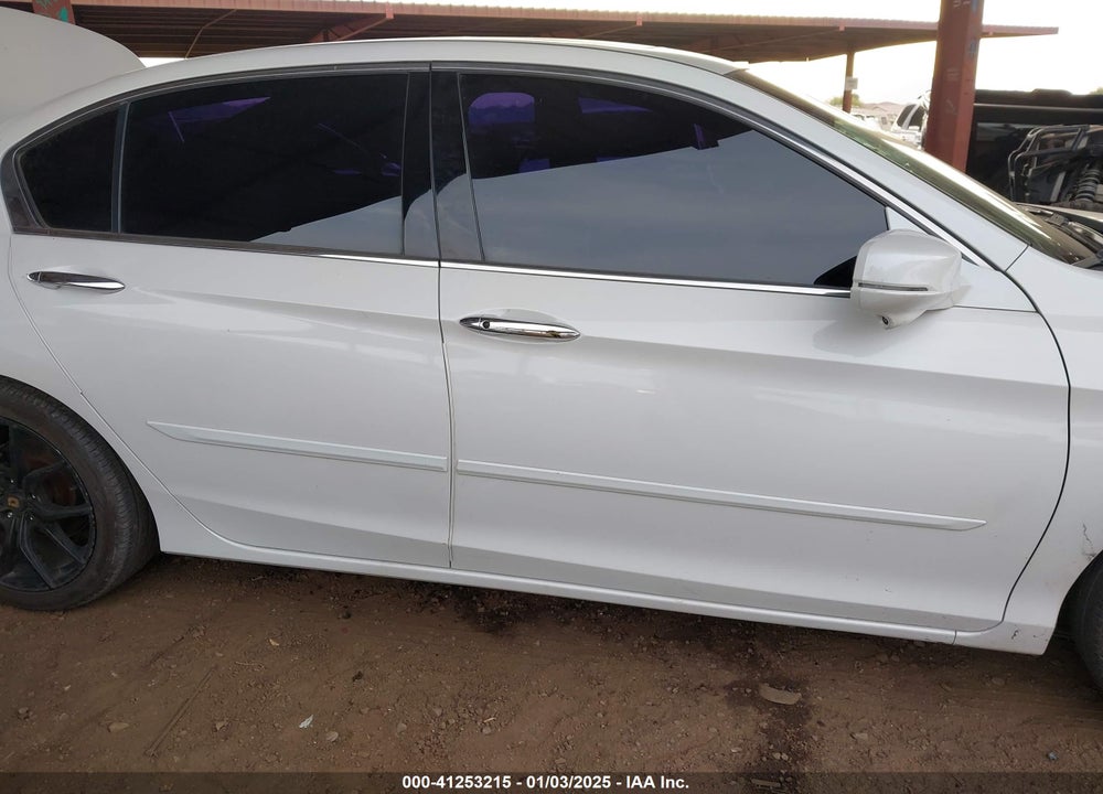 2013 HONDA ACCORD VIN: 1HGCR3F8XDA006407