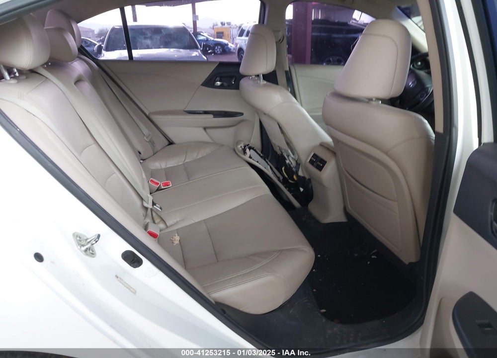 2013 HONDA ACCORD VIN: 1HGCR3F8XDA006407