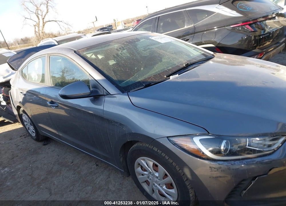2018 HYUNDAI ELANTRA VIN: 5NPD74LF1JH393256