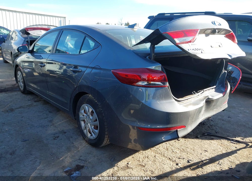 2018 HYUNDAI ELANTRA VIN: 5NPD74LF1JH393256