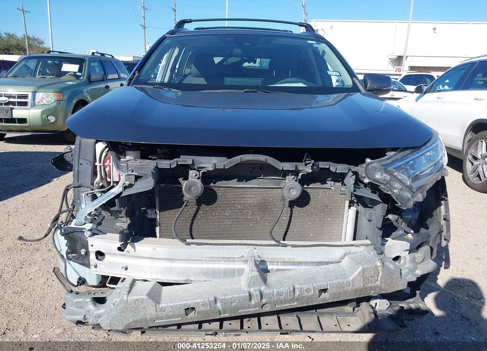 2020 TOYOTA RAV4 XLE VIN: 2T3W1RFVXLC062943