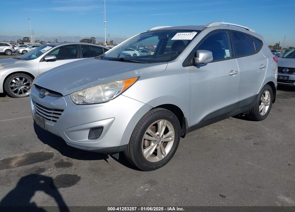 2011 HYUNDAI TUCSON GLS VIN: KM8JU3AC6BU293879