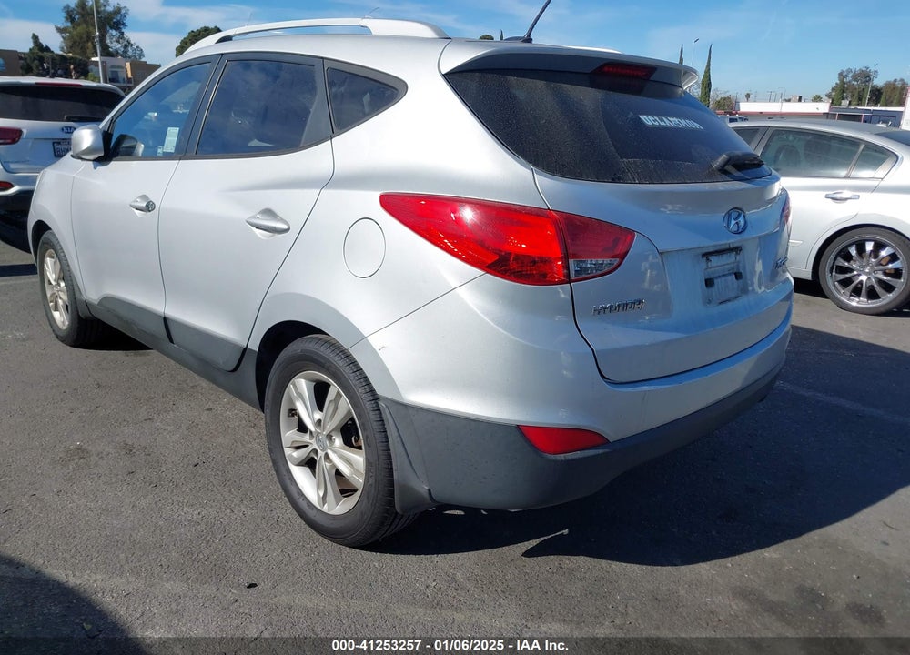 2011 HYUNDAI TUCSON GLS VIN: KM8JU3AC6BU293879
