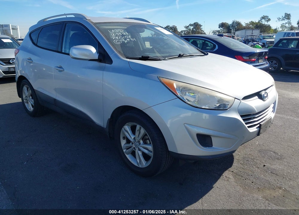 2011 HYUNDAI TUCSON GLS VIN: KM8JU3AC6BU293879