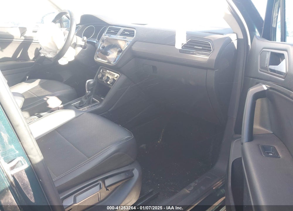 2019 VOLKSWAGEN TIGUAN 2.0T SE/2.0T SEL/2.0T SEL R-LINE/2.0T SEL R-LINE BLACK VIN: 3VV3B7AX8KM064509