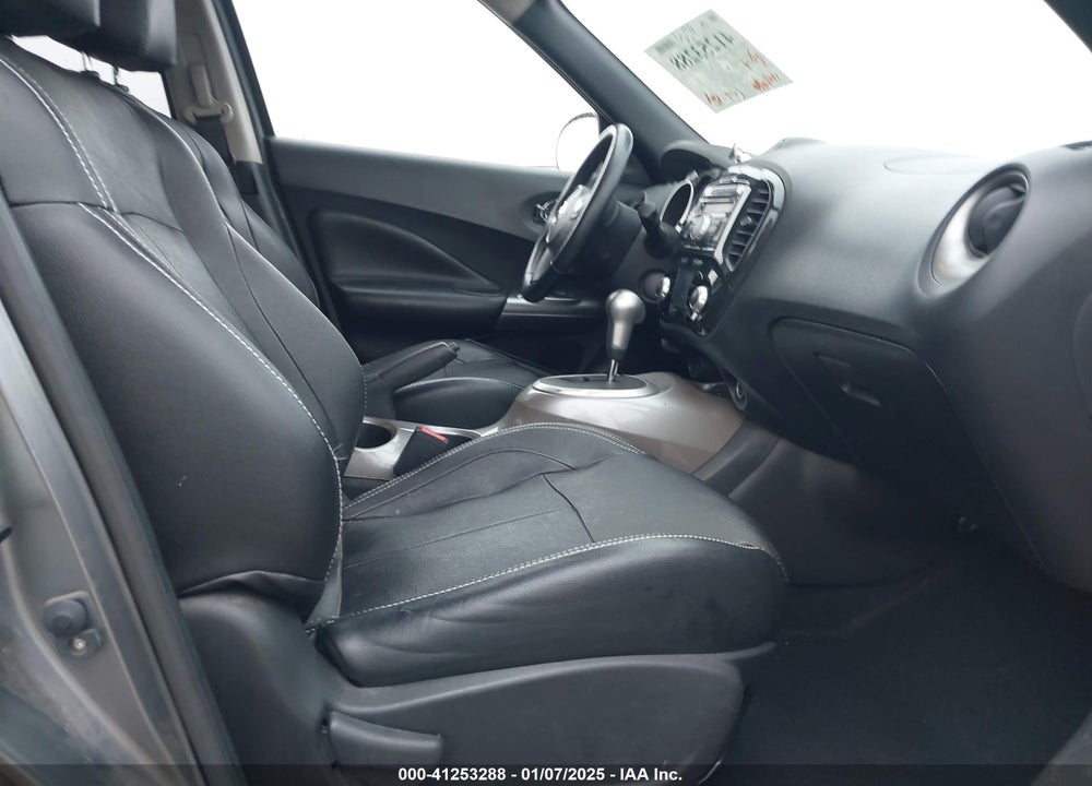 2011 NISSAN JUKE SV VIN: JN8AF5MR8BT004716
