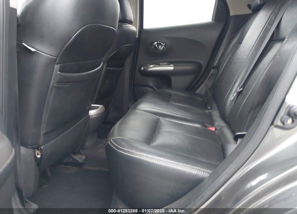 2011 NISSAN JUKE SV VIN: JN8AF5MR8BT004716