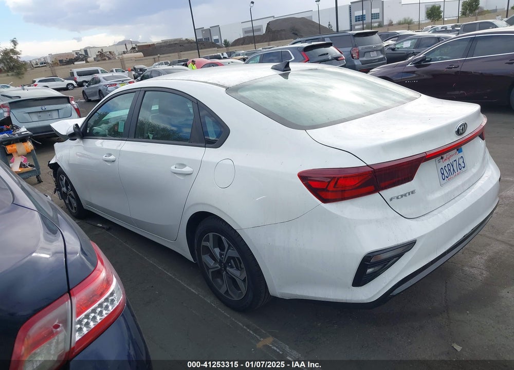 2021 KIA FORTE VIN: 3KPF24AD4ME268303