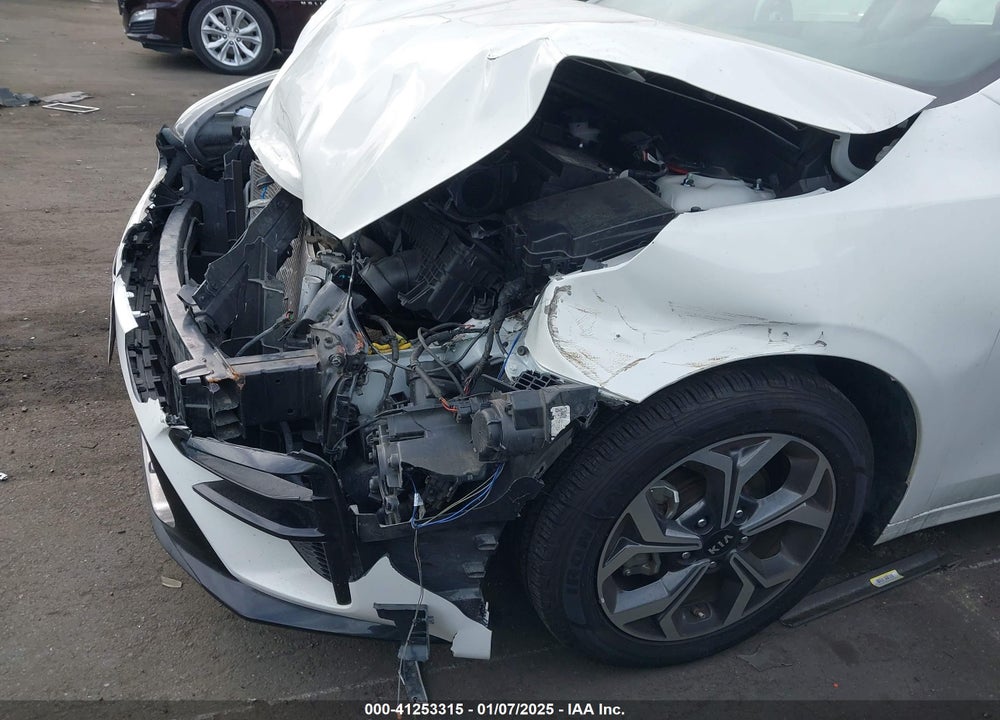 2021 KIA FORTE VIN: 3KPF24AD4ME268303