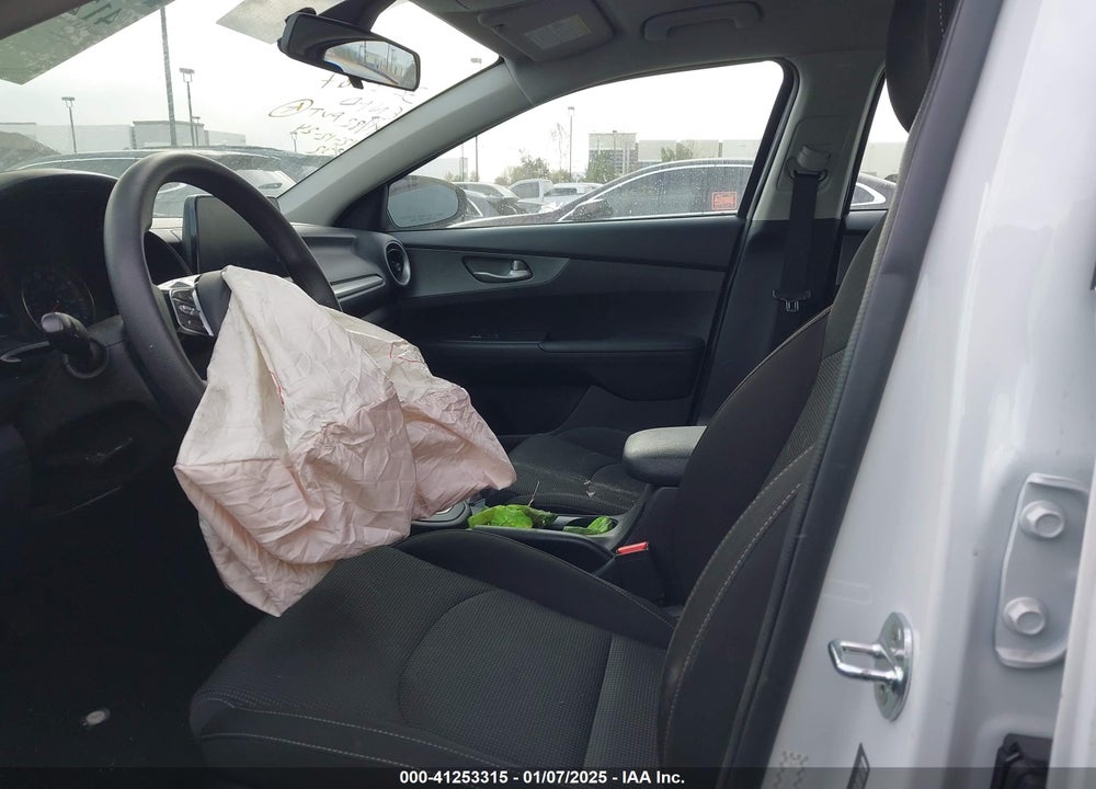 2021 KIA FORTE VIN: 3KPF24AD4ME268303