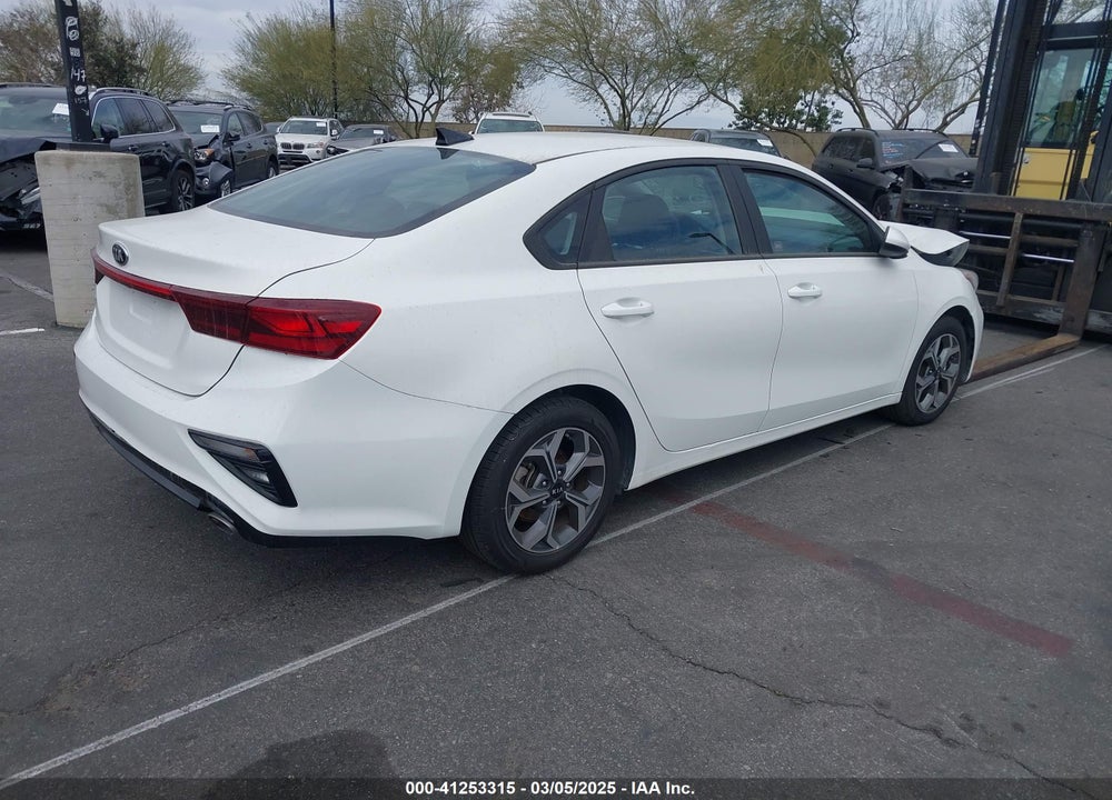 2021 KIA FORTE VIN: 3KPF24AD4ME268303