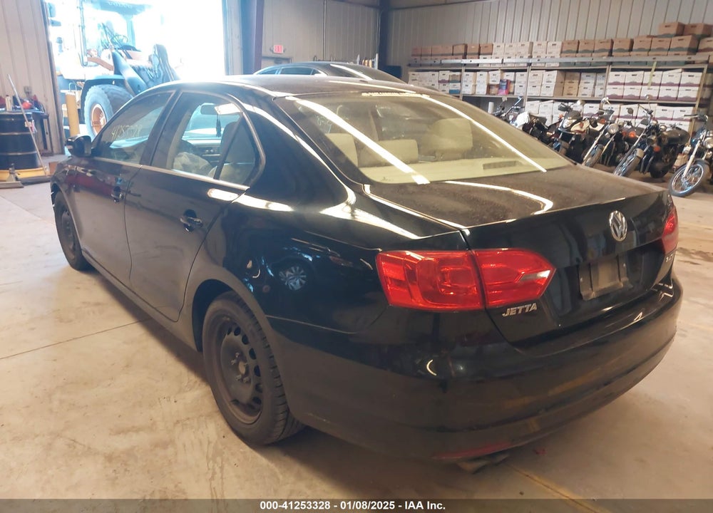 2013 VOLKSWAGEN JETTA 2.5L SE VIN: 3VWDP7AJ7DM384694