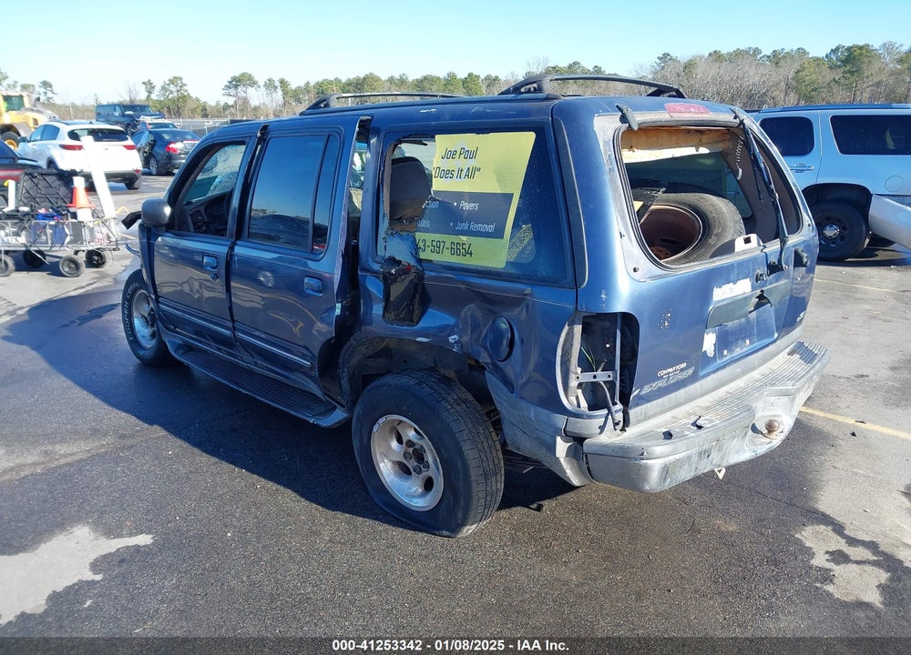 2000 FORD EXPLORER XLT VIN: 1FMZU63X1YZC22797