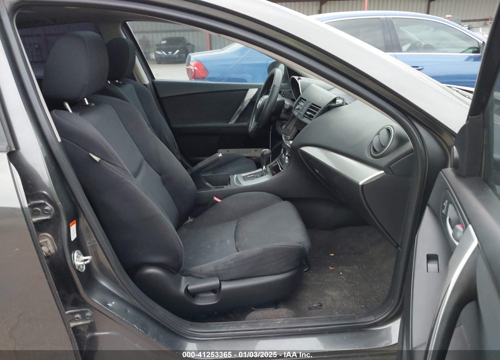 2011 MAZDA MAZDA3 VIN: JM1BL1K52B1420483