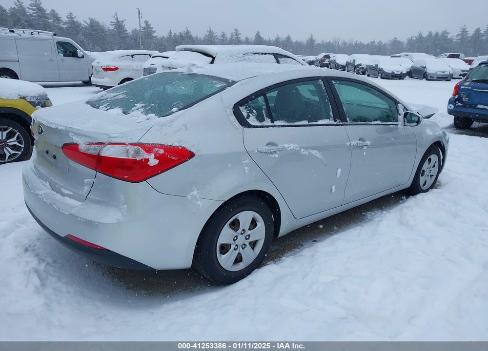 2015 KIA FORTE VIN: KNAFK4A69F5296613