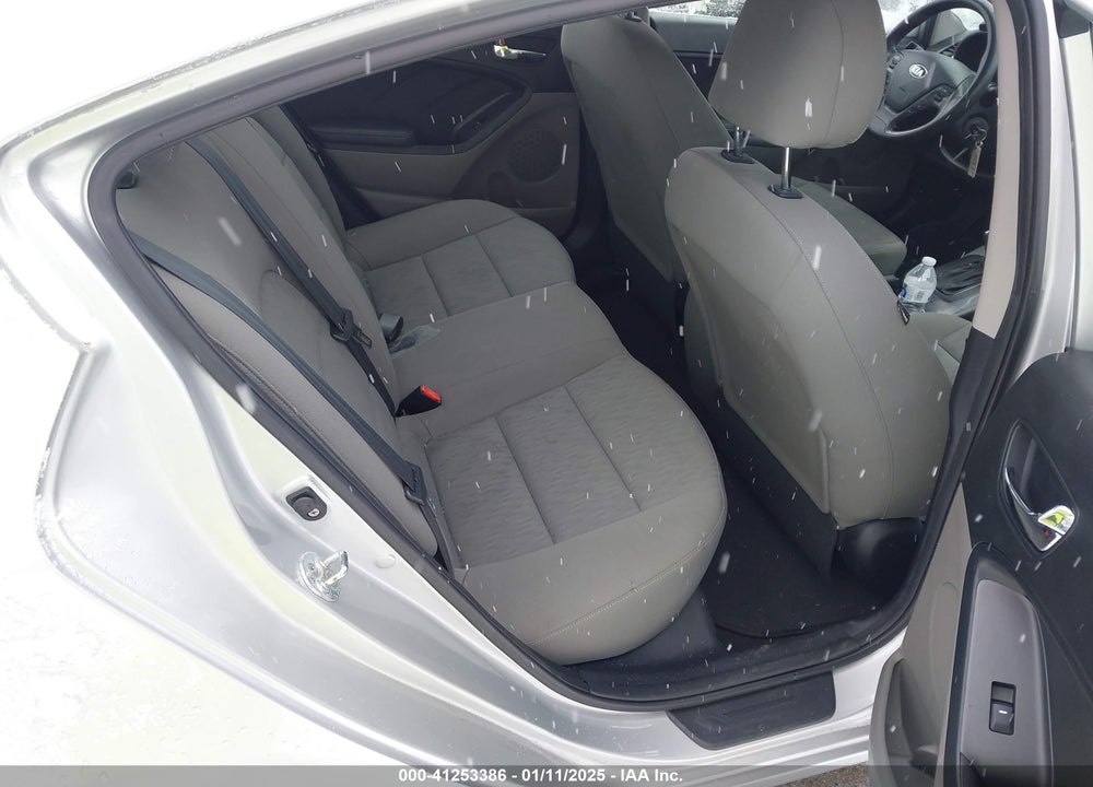 2015 KIA FORTE VIN: KNAFK4A69F5296613