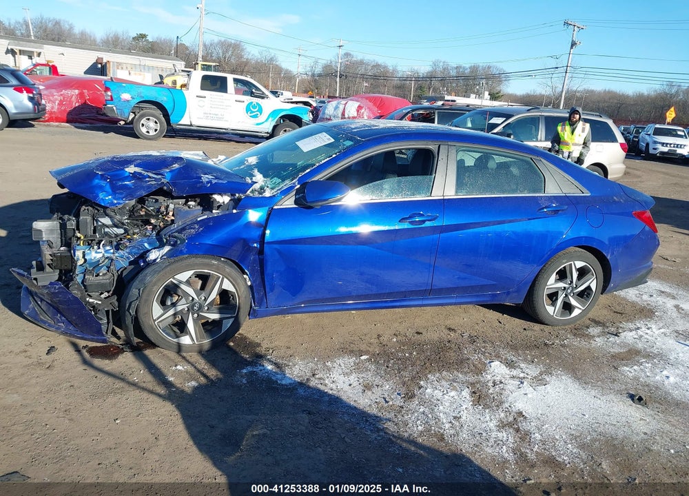 2021 HYUNDAI ELANTRA VIN: KMHLP4AG8MU069606