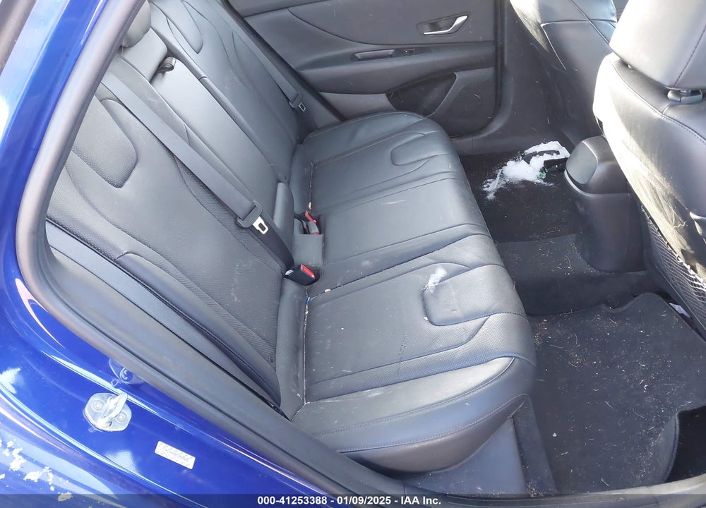 2021 HYUNDAI ELANTRA VIN: KMHLP4AG8MU069606