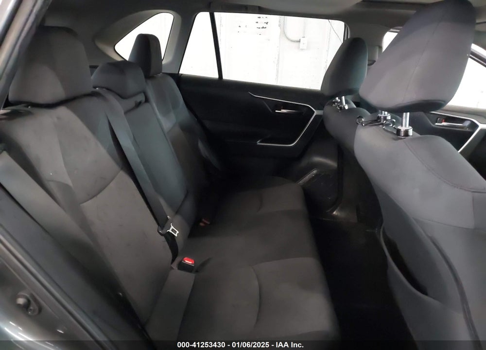 2022 TOYOTA RAV4 VIN: JTMRWRFVXND151408