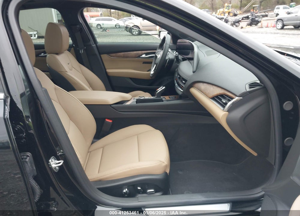 2025 CADILLAC CT5 VIN: 1G6DN5RW9S0105570