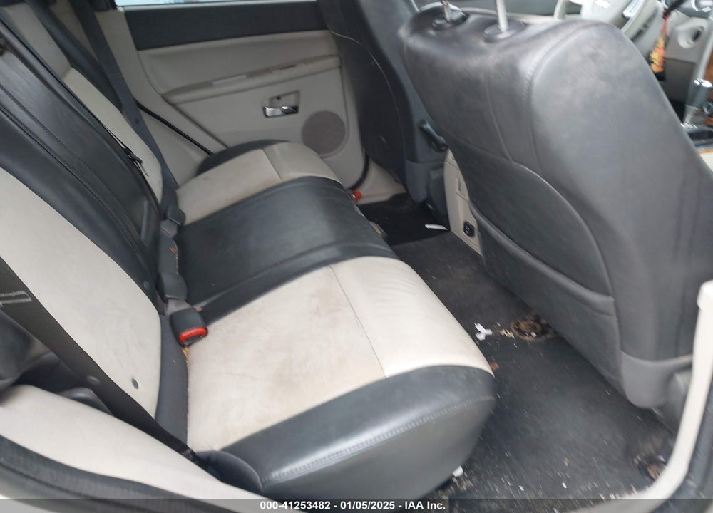 2010 JEEP GRAND CHEROKEE VIN: 1J4RR5GT0AC150016
