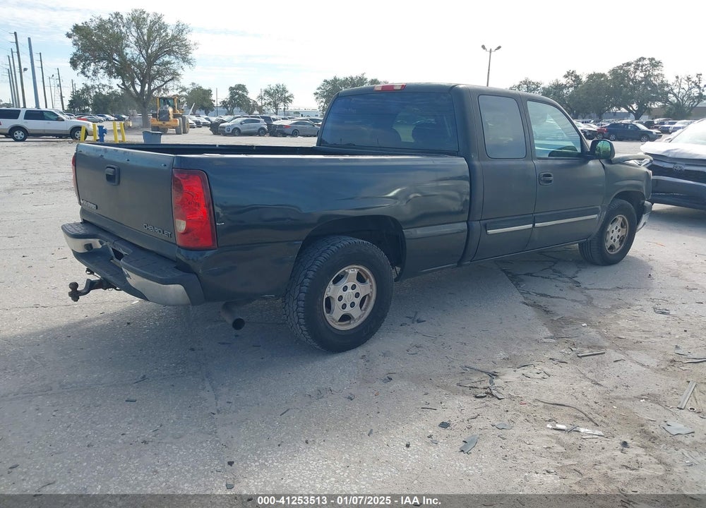 2003 CHEVROLET SILVERADO 1500 LS VIN: 2GCEC19V631403541