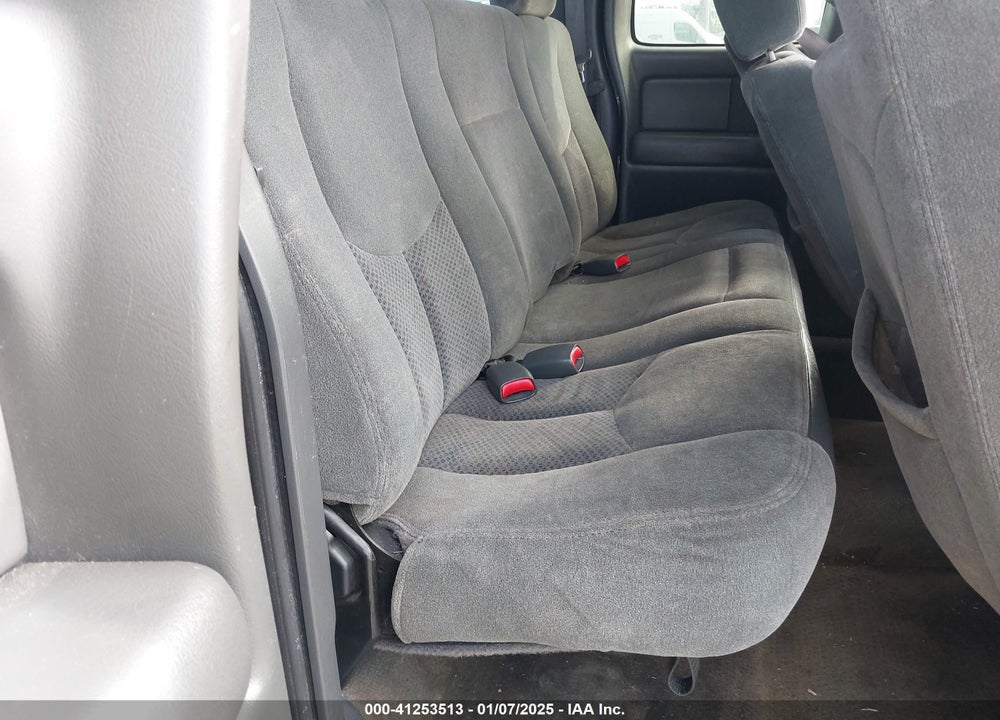 2003 CHEVROLET SILVERADO 1500 LS VIN: 2GCEC19V631403541