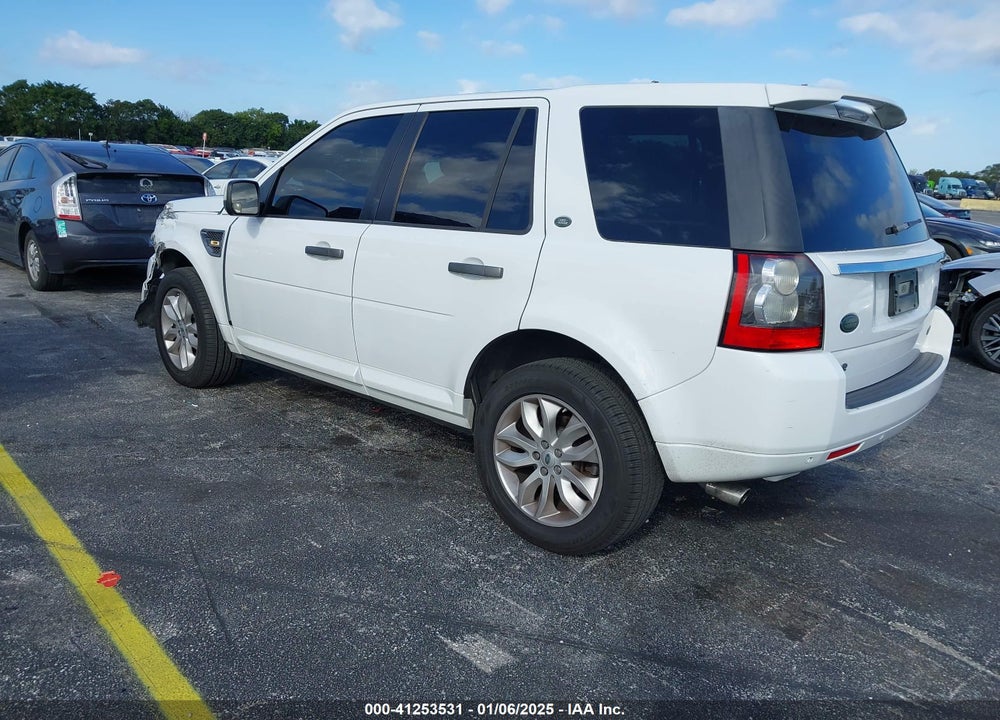 2011 LAND ROVER LR2 VIN: SALFR2BN9BH253741