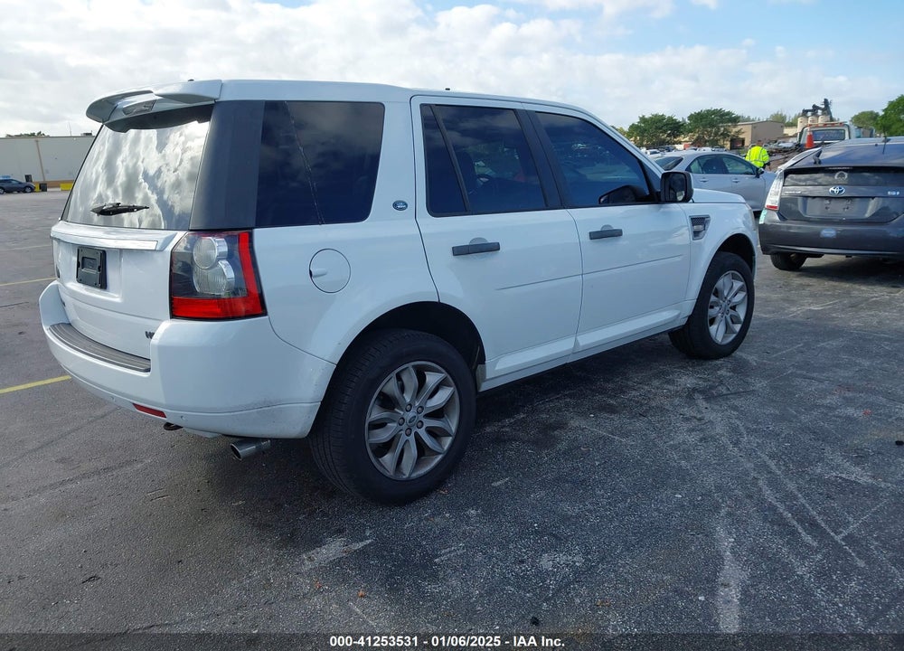 2011 LAND ROVER LR2 VIN: SALFR2BN9BH253741