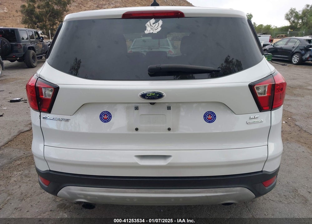 2019 FORD ESCAPE SE VIN: 1FMCU0GD1KUB81126