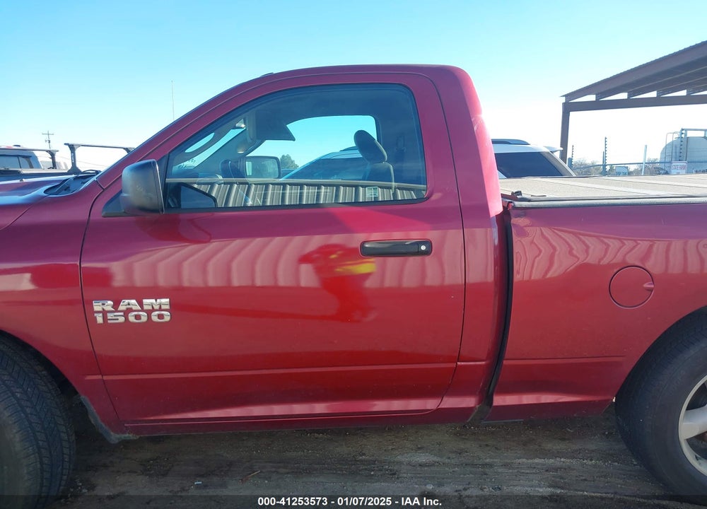 2014 RAM 1500 VIN: 3C6JR6AG7EG235563