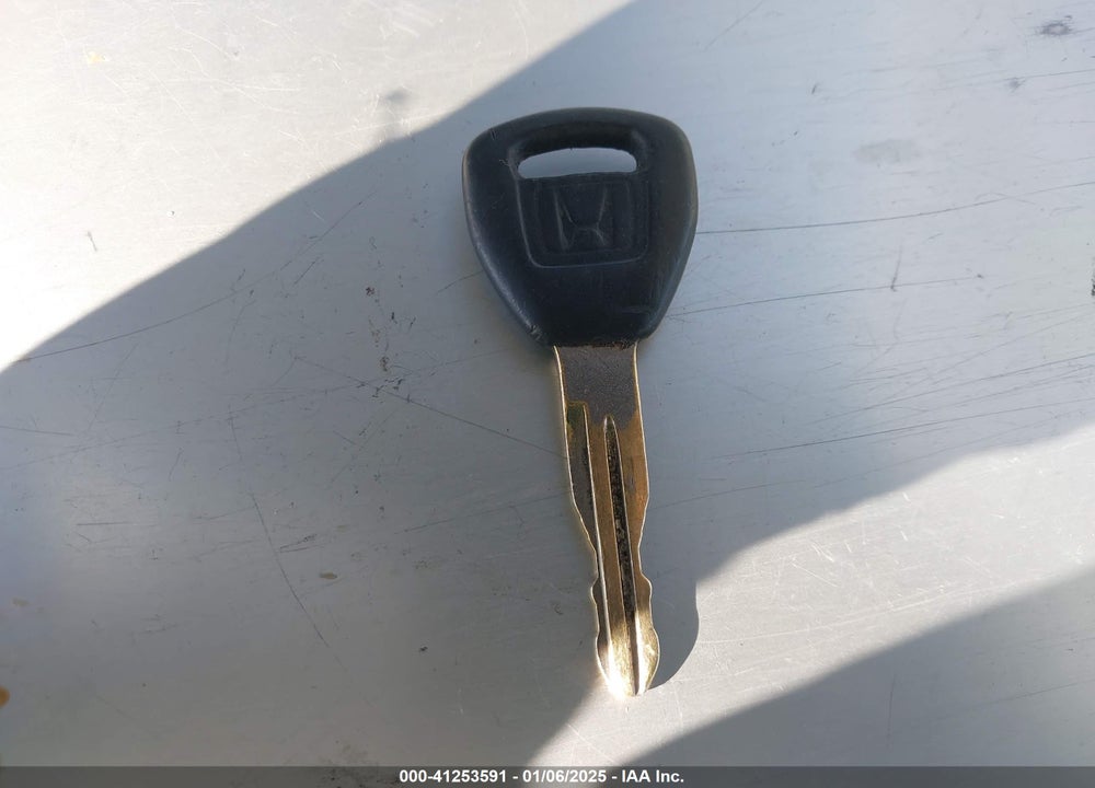 2002 HONDA ACCORD 2.3 LX VIN: 1HGCG66542A148844