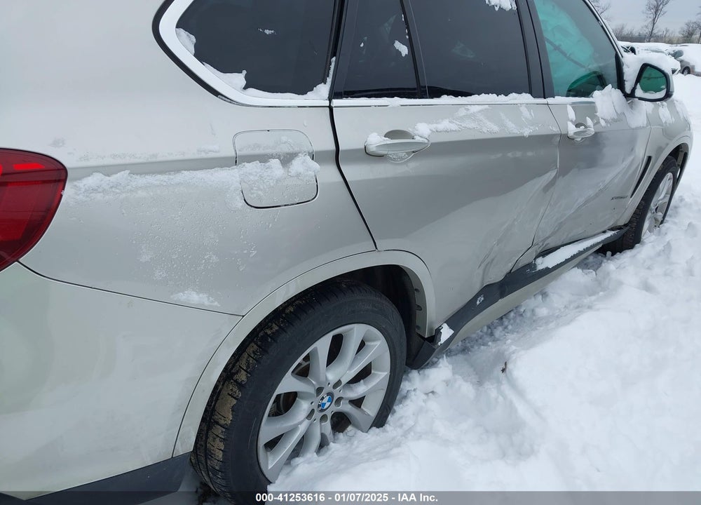 2015 BMW X5 VIN: 5UXKR0C53F0P12905