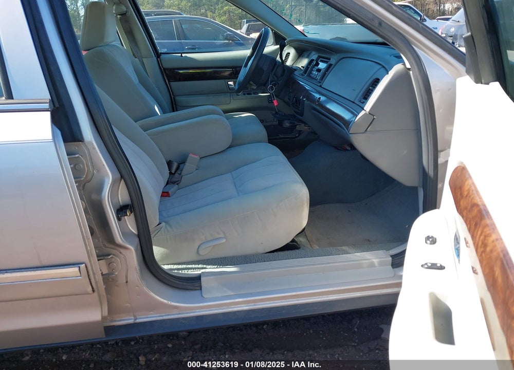 2005 MERCURY GRAND MARQUIS GS VIN: 2MEFM74W95X649034