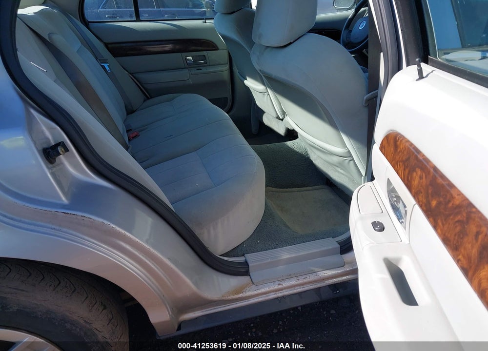 2005 MERCURY GRAND MARQUIS GS VIN: 2MEFM74W95X649034
