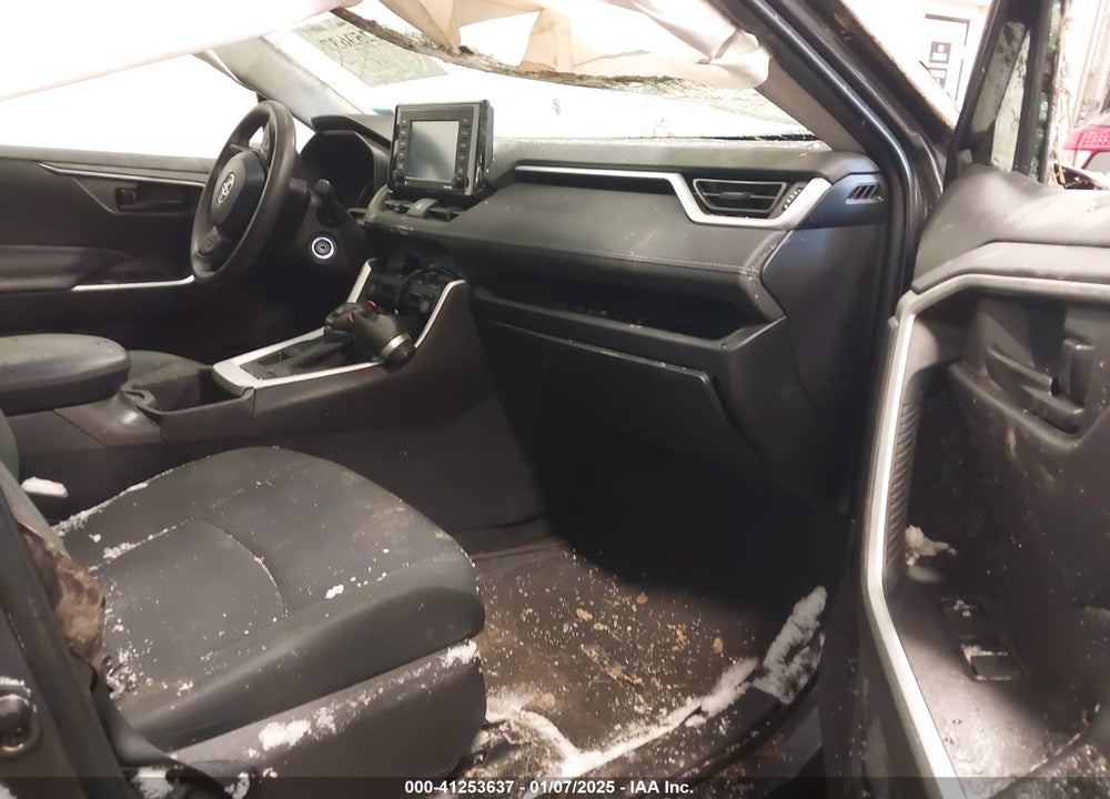 2022 TOYOTA RAV4 LE VIN: 2T3F1RFV0NW301868