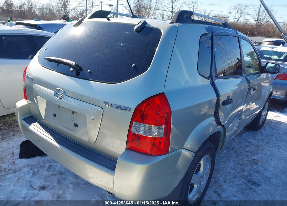 2007 HYUNDAI TUCSON GLS VIN: KM8JM12B17U609061