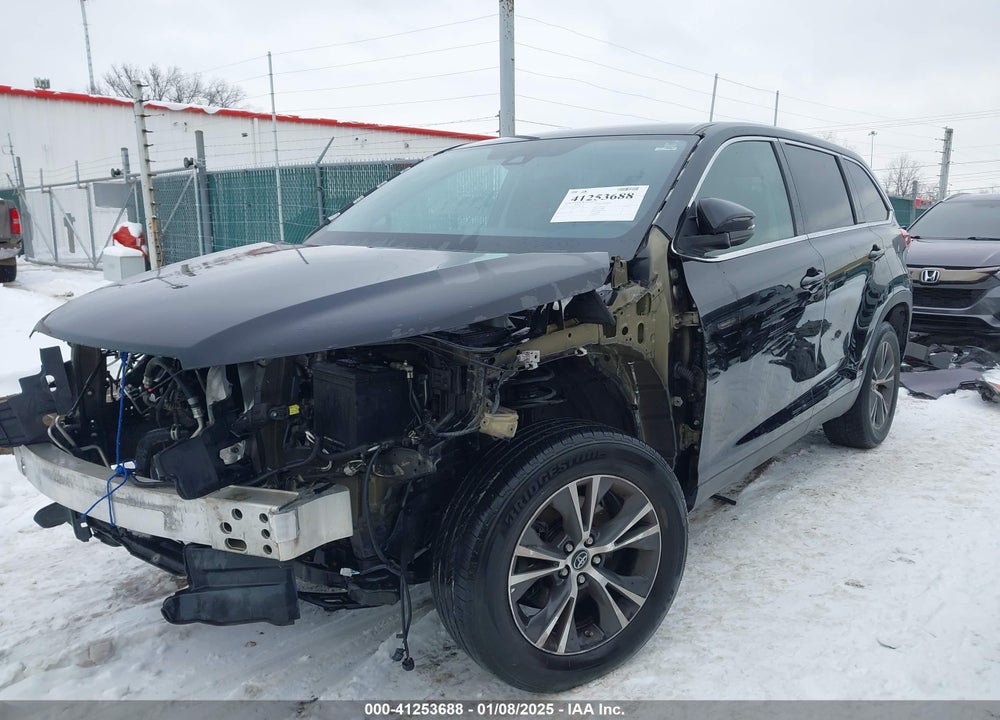 2019 TOYOTA HIGHLANDER LE VIN: 5TDZARFH1KS051707